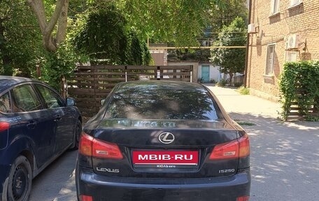 Lexus IS II рестайлинг 2, 2007 год, 950 000 рублей, 3 фотография