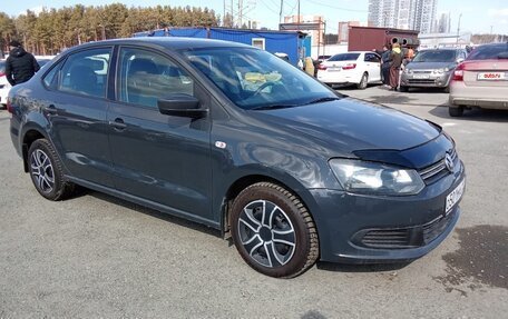Volkswagen Polo VI (EU Market), 2012 год, 720 000 рублей, 2 фотография