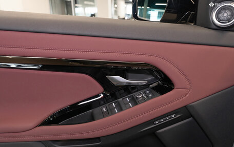Land Rover Range Rover Evoque II, 2024 год, 5 980 000 рублей, 22 фотография