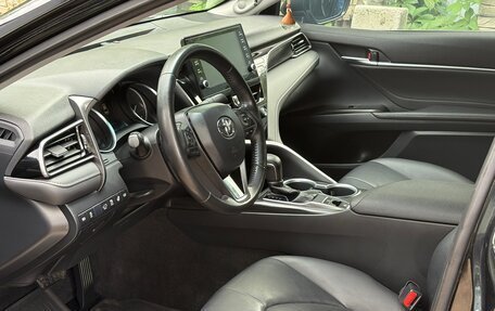 Toyota Camry, 2021 год, 3 500 000 рублей, 8 фотография