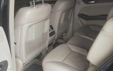 Mercedes-Benz GL-Класс, 2015 год, 3 000 000 рублей, 10 фотография