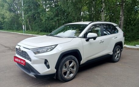 Toyota RAV4, 2019 год, 3 100 000 рублей, 9 фотография
