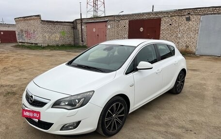 Opel Astra J, 2011 год, 705 000 рублей, 3 фотография