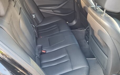 BMW 5 серия, 2019 год, 1 900 000 рублей, 9 фотография