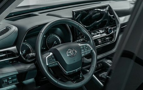 Toyota Highlander, 2024 год, 6 300 000 рублей, 20 фотография