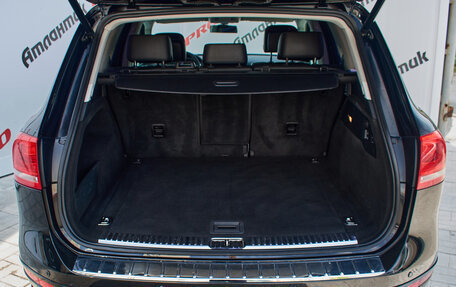 Volkswagen Touareg III, 2011 год, 1 800 000 рублей, 8 фотография