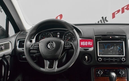 Volkswagen Touareg III, 2011 год, 1 800 000 рублей, 13 фотография