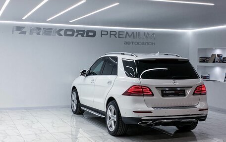 Mercedes-Benz GLE, 2015 год, 3 450 000 рублей, 27 фотография