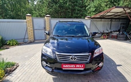 Toyota RAV4, 2011 год, 1 550 000 рублей, 2 фотография