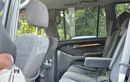 Toyota Land Cruiser Prado 120 рестайлинг, 2008 год, 2 050 000 рублей, 23 фотография