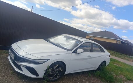 Hyundai Elantra, 2024 год, 2 600 000 рублей, 2 фотография