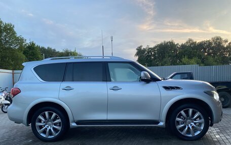 Infiniti QX56, 2011 год, 2 000 000 рублей, 3 фотография