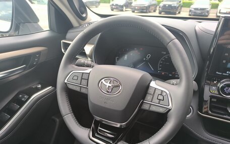 Toyota Highlander, 2025 год, 5 290 000 рублей, 9 фотография