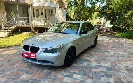 BMW 5 серия, 2004 год, 930 000 рублей, 10 фотография