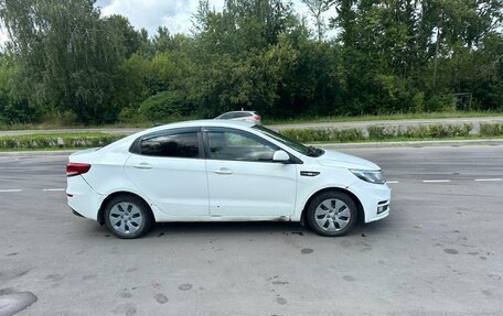 KIA Rio III рестайлинг, 2017 год, 630 000 рублей, 2 фотография