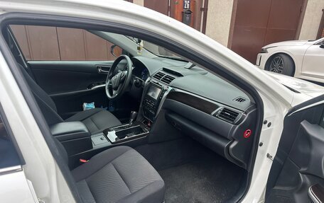 Toyota Camry, 2015 год, 1 950 000 рублей, 5 фотография