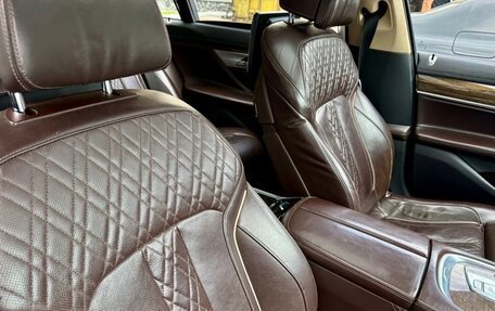 BMW 7 серия, 2016 год, 2 090 000 рублей, 15 фотография