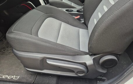 KIA cee'd III, 2015 год, 1 700 000 рублей, 9 фотография