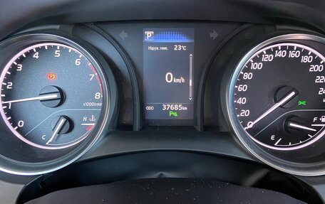 Toyota Camry, 2020 год, 3 300 000 рублей, 10 фотография