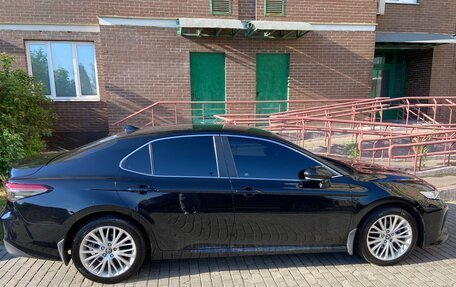 Toyota Camry, 2020 год, 3 300 000 рублей, 5 фотография