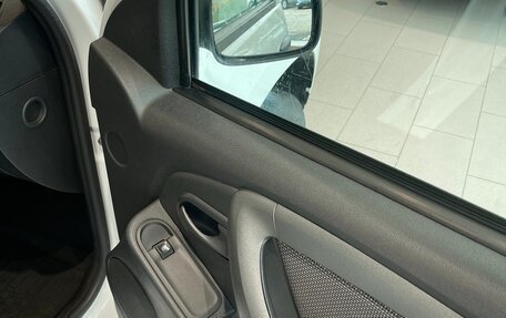 Renault Duster I рестайлинг, 2017 год, 860 000 рублей, 17 фотография