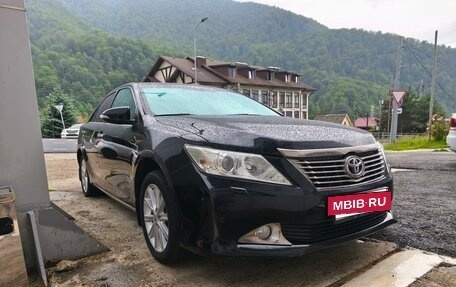 Toyota Camry, 2013 год, 1 850 000 рублей, 2 фотография