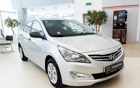 Hyundai Solaris II рестайлинг, 2016 год, 819 000 рублей, 3 фотография