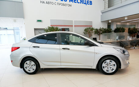 Hyundai Solaris II рестайлинг, 2016 год, 819 000 рублей, 5 фотография