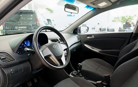 Hyundai Solaris II рестайлинг, 2016 год, 819 000 рублей, 20 фотография