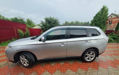 Mitsubishi Outlander III рестайлинг 3, 2013 год, 1 155 000 рублей, 5 фотография