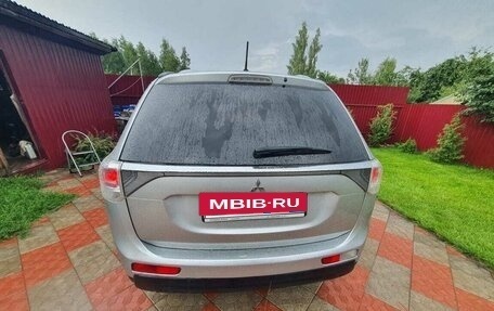 Mitsubishi Outlander III рестайлинг 3, 2013 год, 1 155 000 рублей, 17 фотография