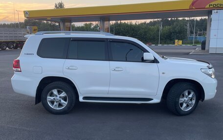 Toyota Land Cruiser 200, 2011 год, 3 500 000 рублей, 2 фотография