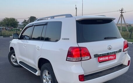 Toyota Land Cruiser 200, 2011 год, 3 500 000 рублей, 6 фотография