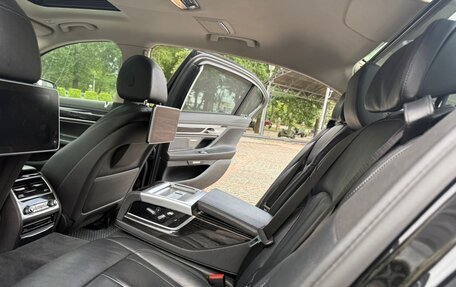 BMW 7 серия, 2017 год, 2 090 000 рублей, 4 фотография