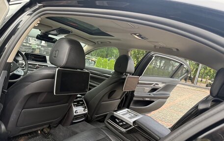 BMW 7 серия, 2017 год, 2 090 000 рублей, 21 фотография