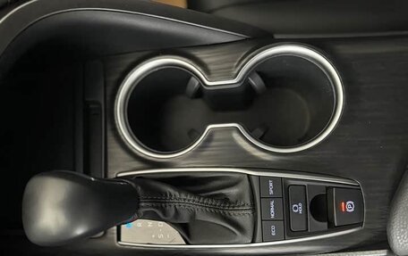 Toyota Camry, 2022 год, 2 650 000 рублей, 12 фотография
