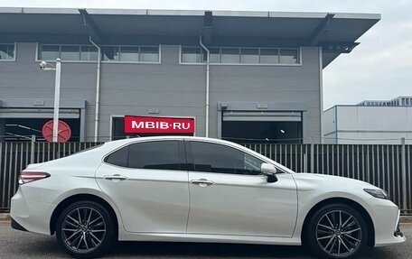 Toyota Camry, 2022 год, 2 650 000 рублей, 14 фотография