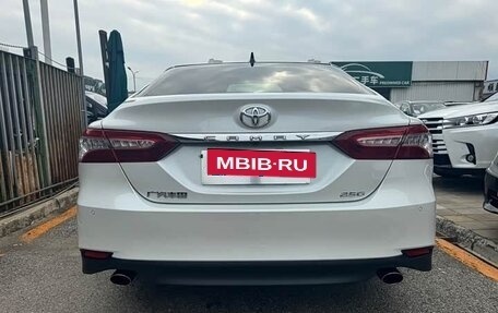 Toyota Camry, 2022 год, 2 650 000 рублей, 11 фотография