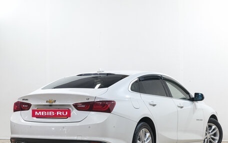Chevrolet Malibu IX, 2017 год, 1 299 000 рублей, 7 фотография