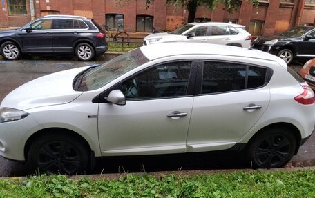 Renault Megane III, 2012 год, 690 000 рублей, 2 фотография