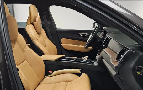 Volvo XC60 II, 2021 год, 4 360 000 рублей, 8 фотография