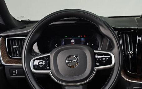 Volvo XC60 II, 2021 год, 4 360 000 рублей, 11 фотография