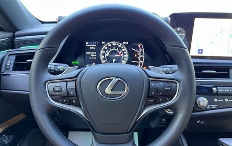 Lexus ES VII, 2022 год, 2 700 000 рублей, 15 фотография