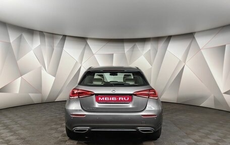 Mercedes-Benz A-Класс, 2018 год, 2 430 000 рублей, 8 фотография