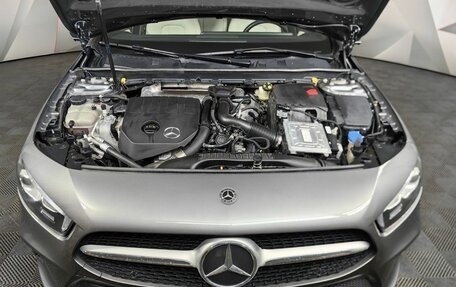 Mercedes-Benz A-Класс, 2018 год, 2 430 000 рублей, 11 фотография