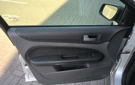 Ford Focus II рестайлинг, 2006 год, 470 000 рублей, 21 фотография
