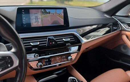 BMW 5 серия, 2018 год, 5 000 000 рублей, 10 фотография