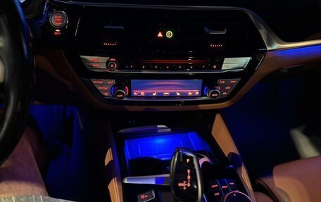 BMW 5 серия, 2018 год, 5 000 000 рублей, 14 фотография