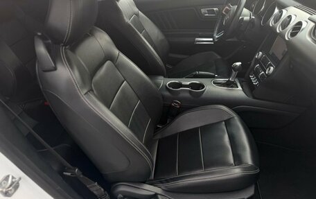 Ford Mustang VI рестайлинг, 2021 год, 3 800 000 рублей, 14 фотография