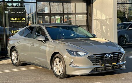 Hyundai Sonata VIII, 2019 год, 1 920 000 рублей, 3 фотография